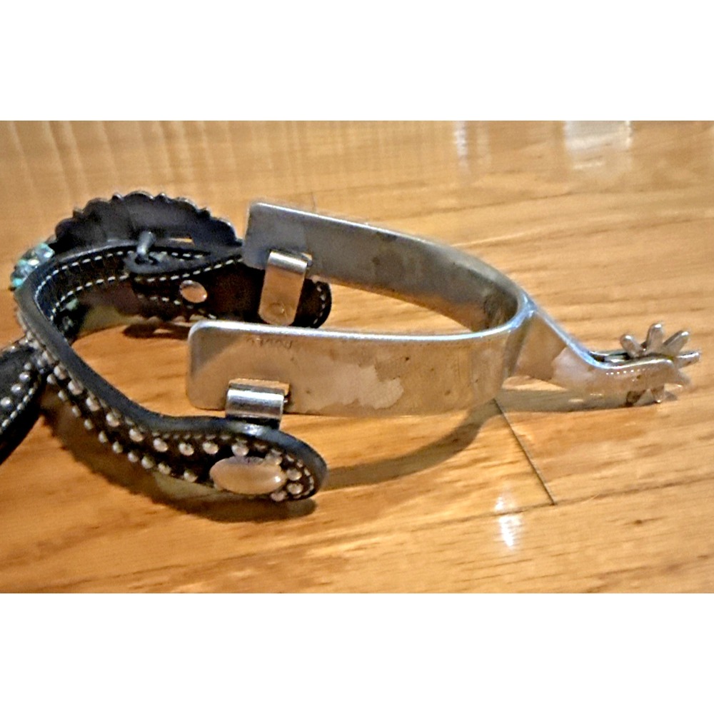 Equestrian Western Leather Concho Spur Straps Black With ONE Spur - Picture 3 of 8